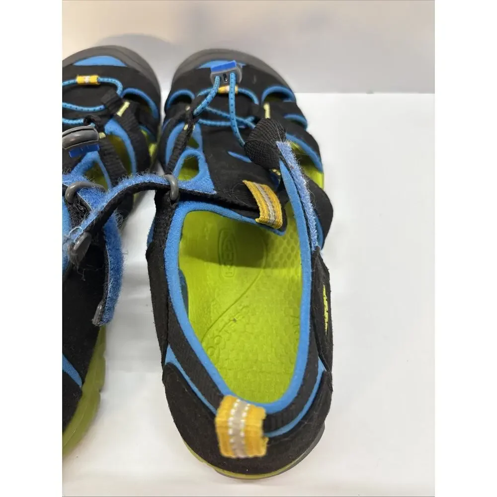 Keen Seacamp II CNX Youth Sandals Sz 7 Black Brilliant Blue Low Top Hook & Loop